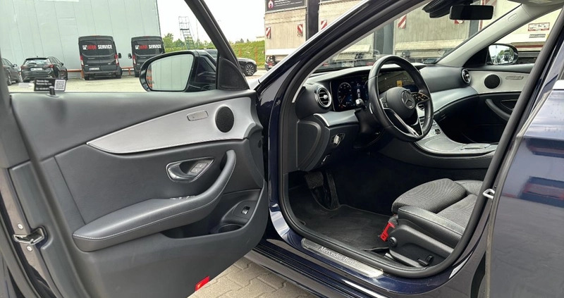 Mercedes-Benz Klasa E cena 214800 przebieg: 55974, rok produkcji 2021 z Kościerzyna małe 326
